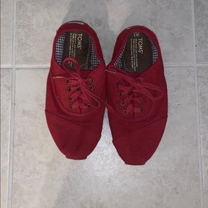 TOMS like-new felt oxfords, size W7